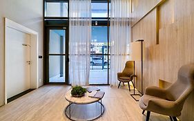 Quad Studios By Romastay